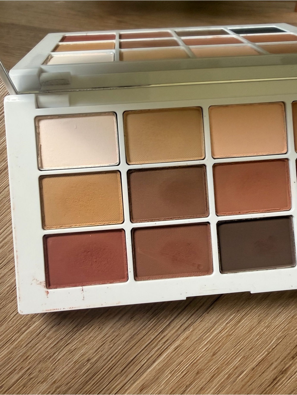 Almost new Makeup by Mario master mattes eyeshadow palette - Picture 4 of 5